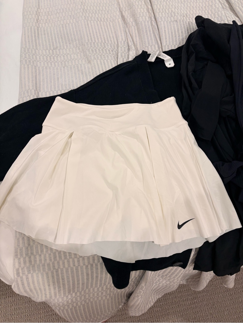 Nike White Women's Pleated tennis Skort